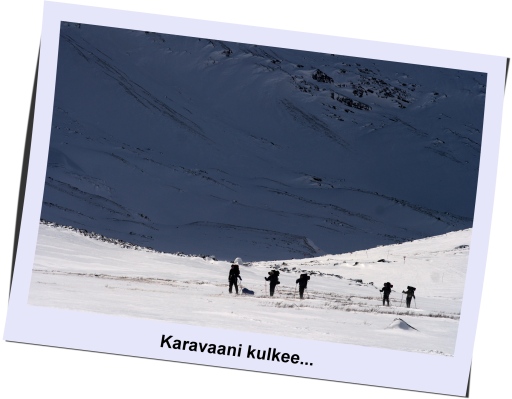 Karavaani kulkee
